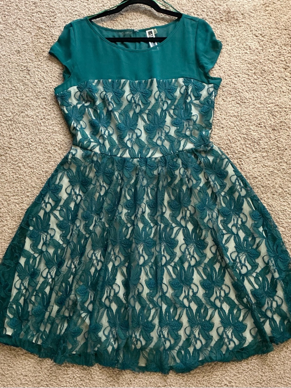 Floral Lace Fit-and-Flare Midi Dress in Teal/Emerald Size 12